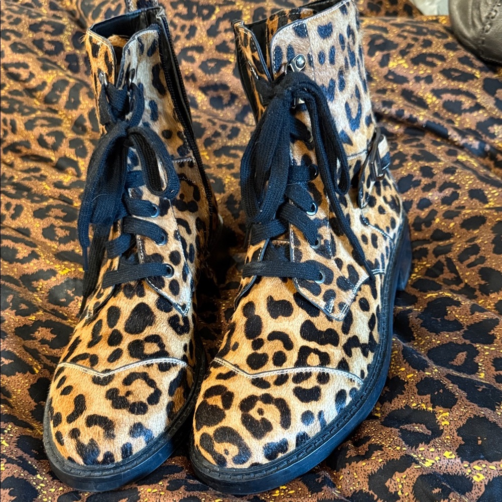 Naturalizer Leopard Print Lace Up Boots